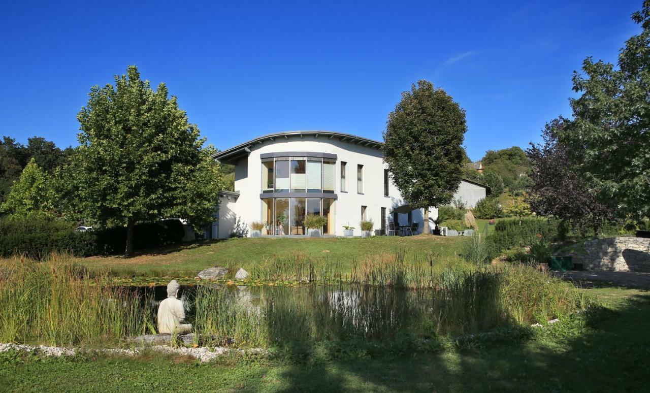 Haus Luna - Privatzimmer Im Sonnigen Suedburgenland Hackerberg Buitenkant foto